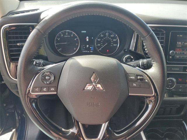 Used 2019 Mitsubishi Outlander SE image 16