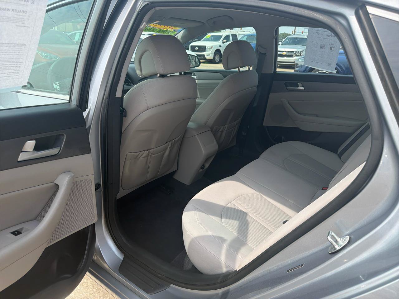 Used 2015 Hyundai Sonata SE w/ Option Group 09 FWD image 28
