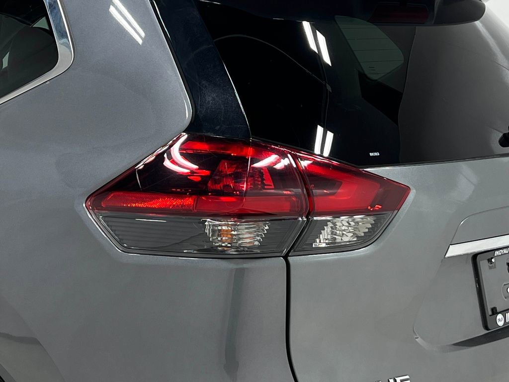 Used 2019 Nissan Rogue SL AWD/4WD image 36