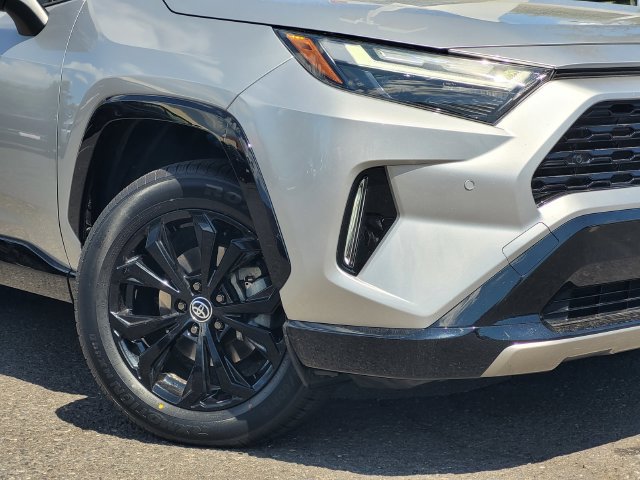 Certified 2023 Toyota RAV4 XSE AWD/4WD image 4