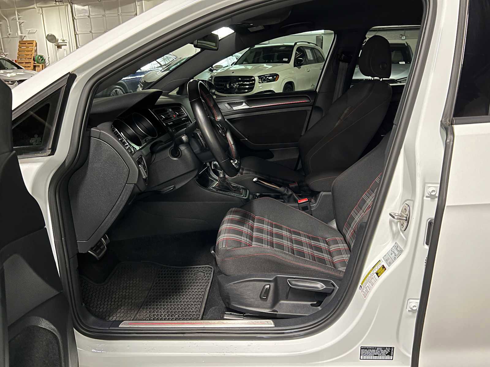 Used 2019 Volkswagen GTI S FWD image 21