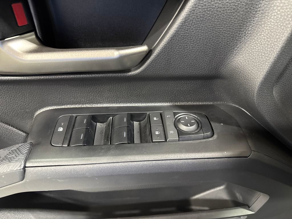 Used 2025 Toyota Tacoma TRD Sport image 11