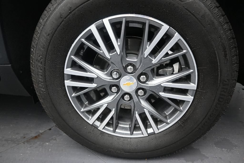 Used 2026 Chevrolet Traverse LT FWD image 10
