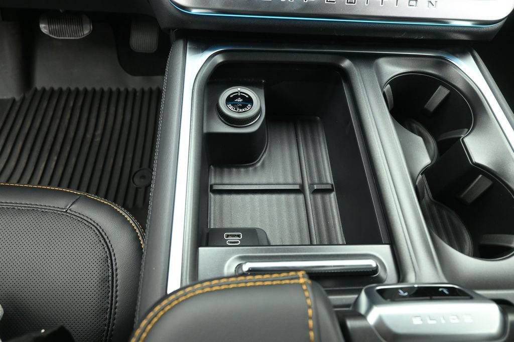 New 2026 Ford Expedition Tremor AWD/4WD image 17