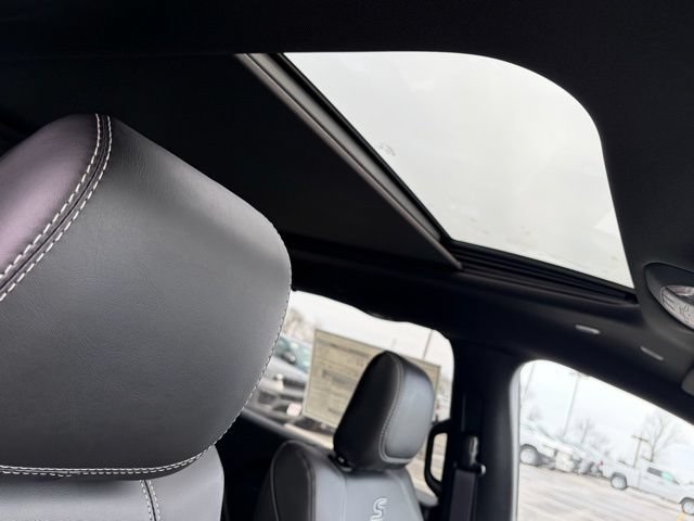 New 2026 Chrysler Pacifica Select w/ S Appearance Package FWD image 31