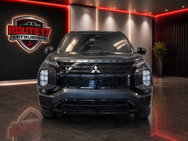 New 2026 Mitsubishi Outlander 4WD Plug-In Hybrid image 2