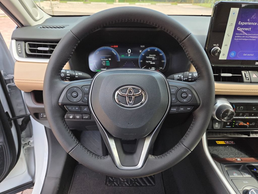 Used 2025 Toyota RAV4 Limited w/ Advanced Technology Package AWD/4WD image 29