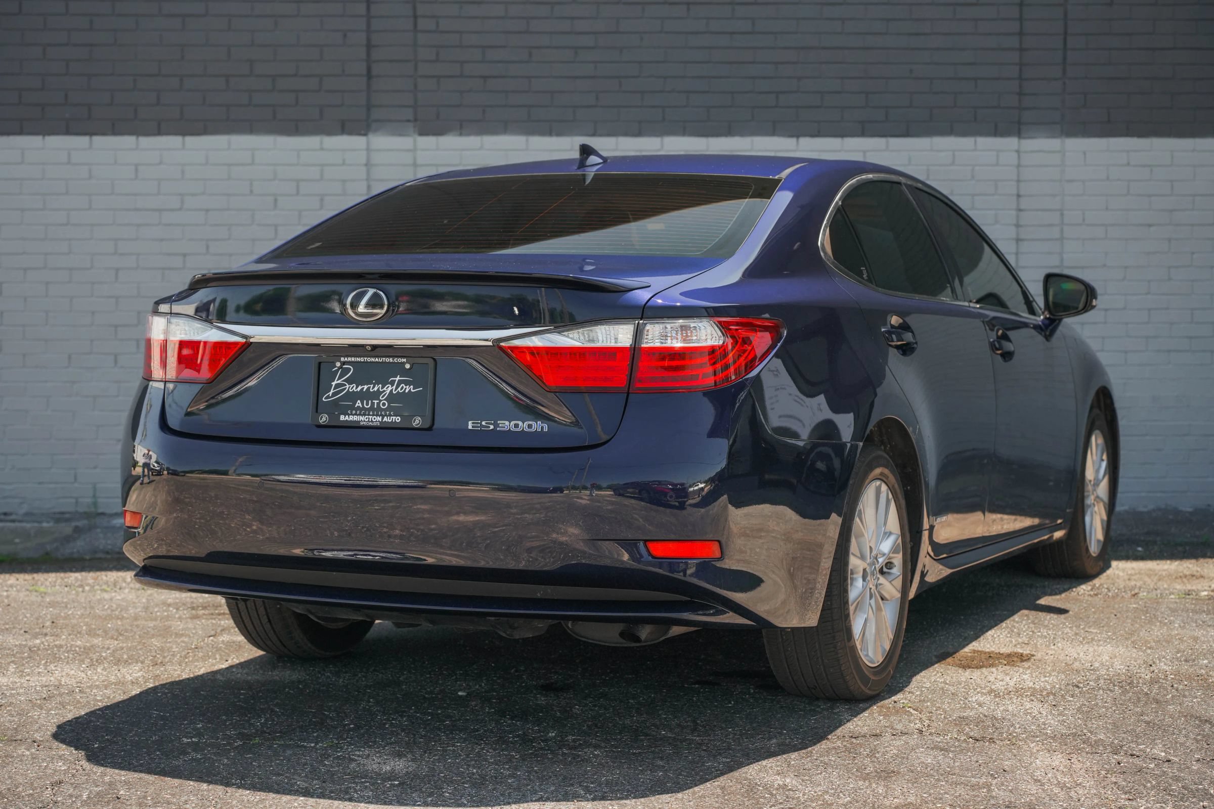 Used 2015 Lexus ES 300h w/ Navigation System Package FWD image 5
