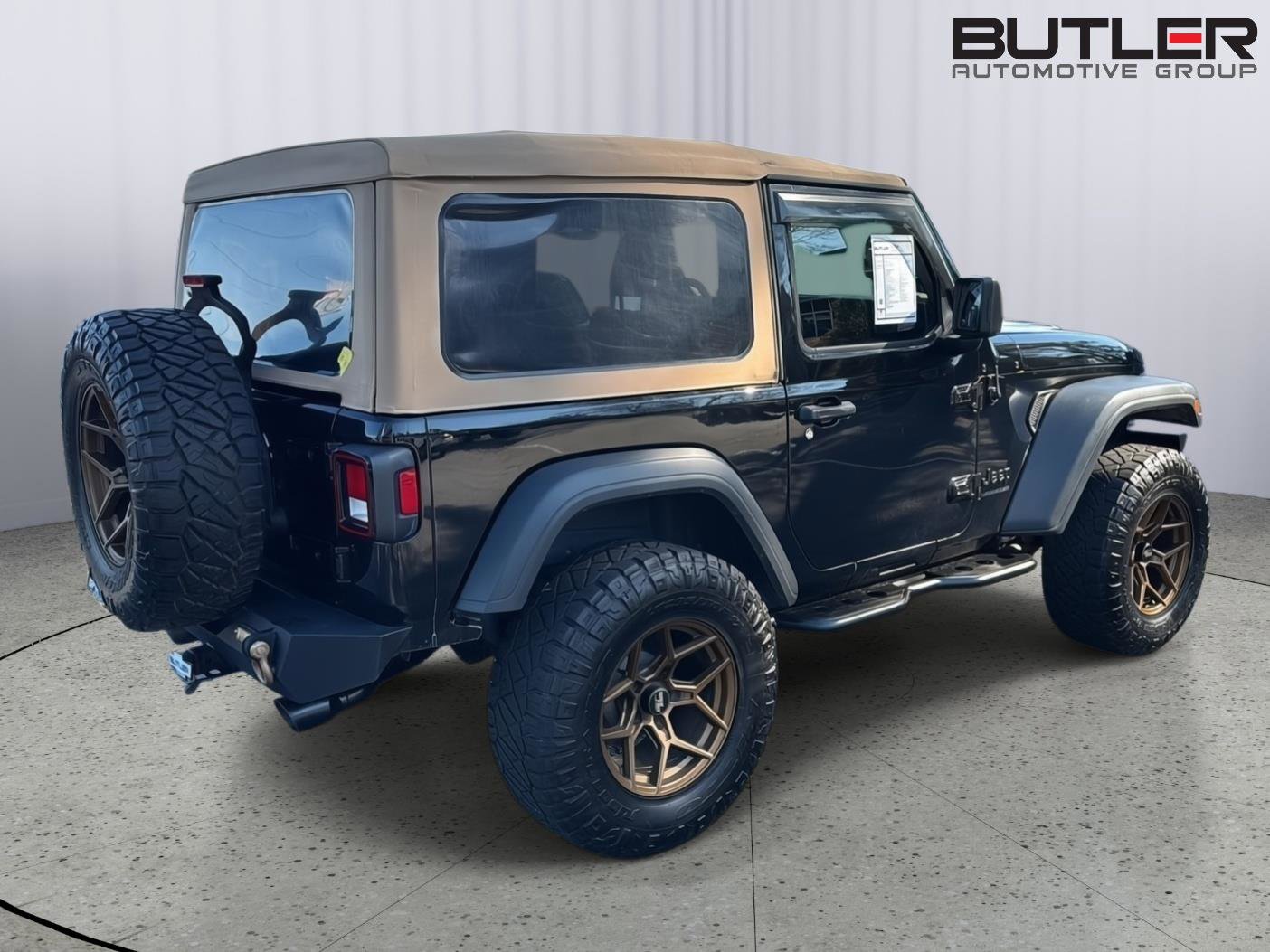 Used 2020 Jeep Wrangler Sport image 5