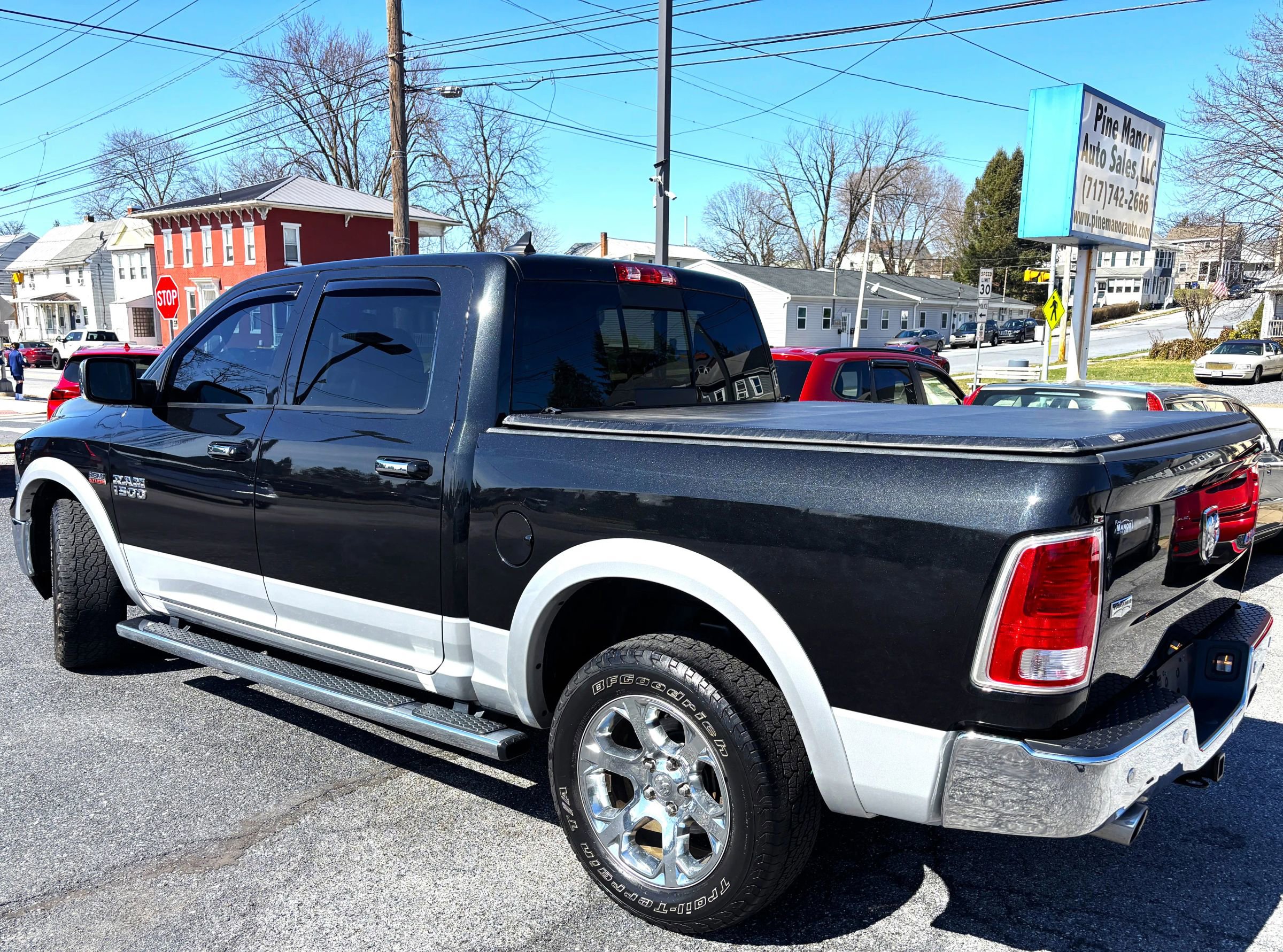 Used 2018 RAM 1500 Laramie w/ Convenience Group image 4