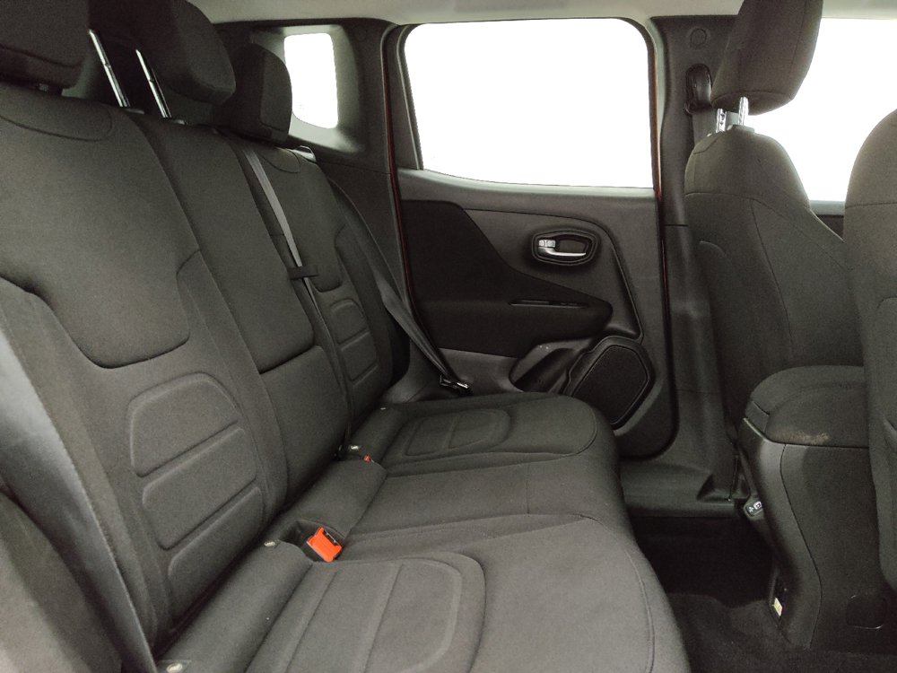 Used 2021 Jeep Renegade Latitude w/ Convenience Group image 19