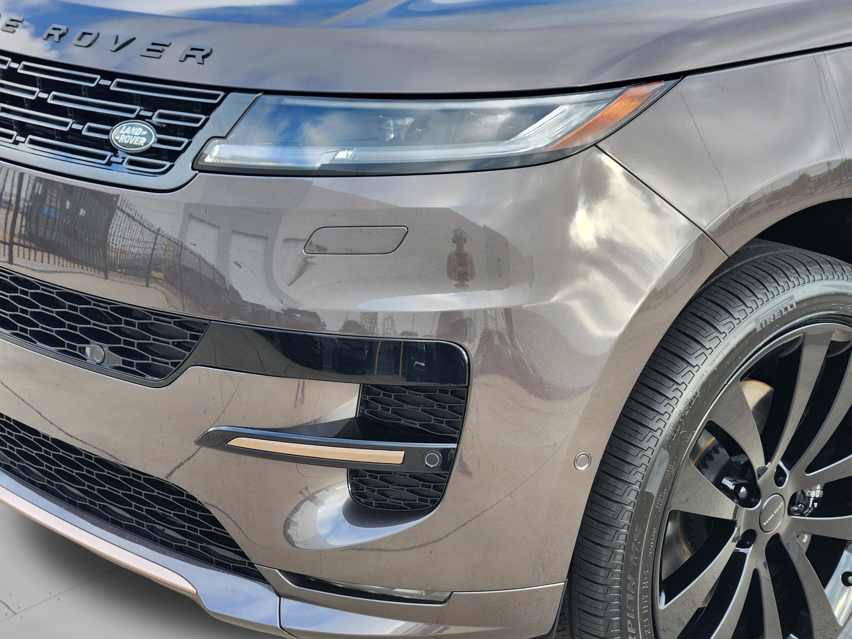 New 2026 Land Rover Range Rover Sport Dynamic SE image 31