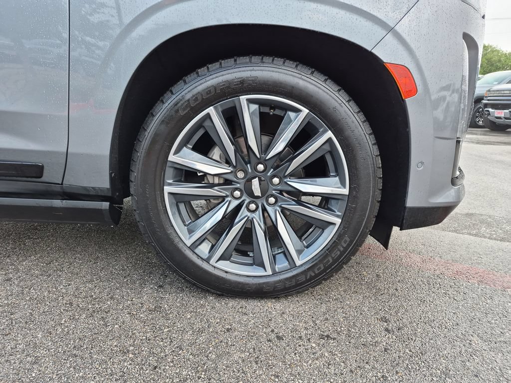 Used 2022 Cadillac Escalade ESV Sport w/ Touring Package AWD/4WD image 18