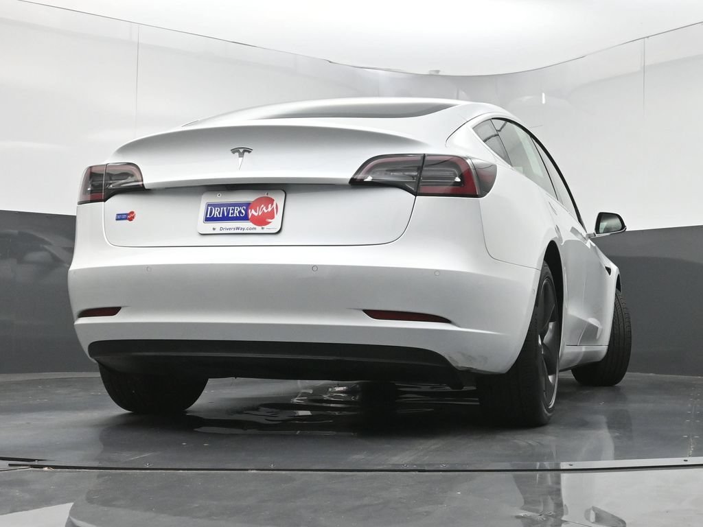 Used 2020 Tesla Model 3 Standard Range Plus RWD image 28