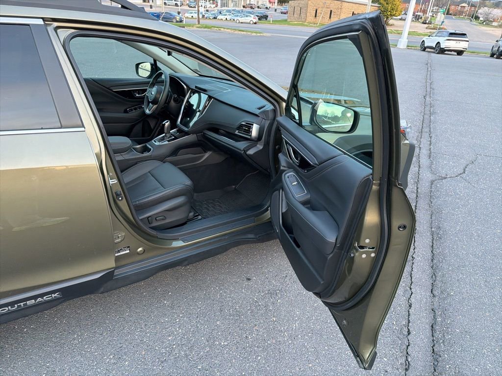 Certified 2025 Subaru Outback Limited image 24