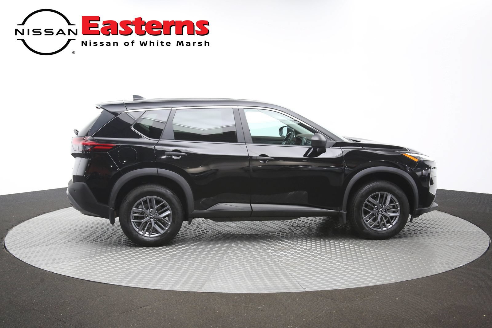 Used 2023 Nissan Rogue S AWD/4WD image 44