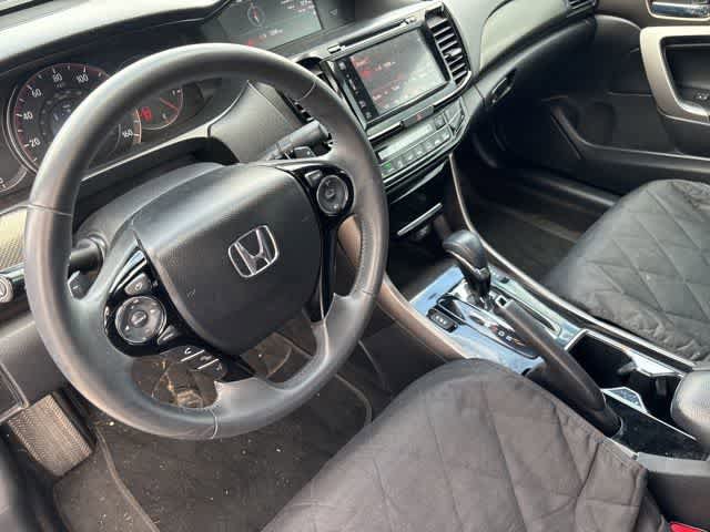 Used 2017 Honda Accord EX-L image 10