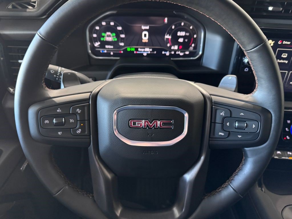Certified 2025 GMC Sierra 1500 AT4 w/ Technology Package AWD/4WD image 13