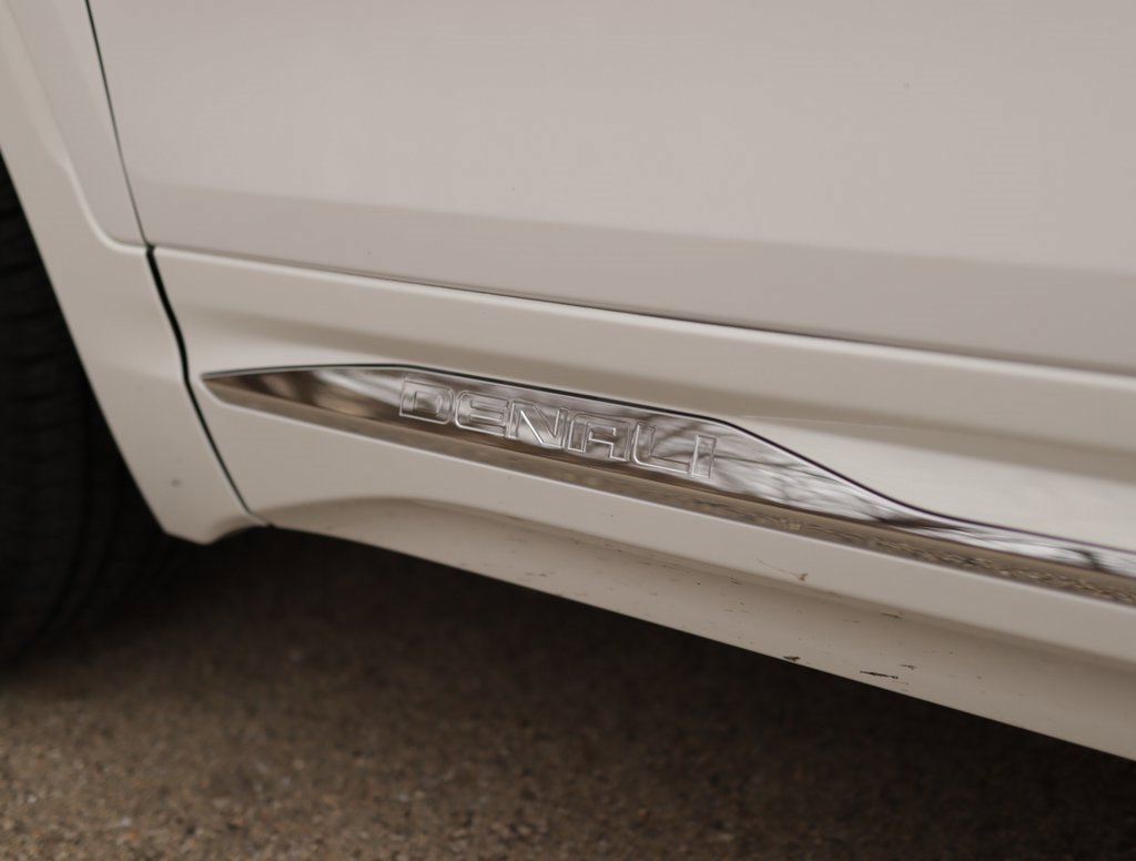 Used 2021 GMC Terrain Denali w/ Denali Premium Package image 39