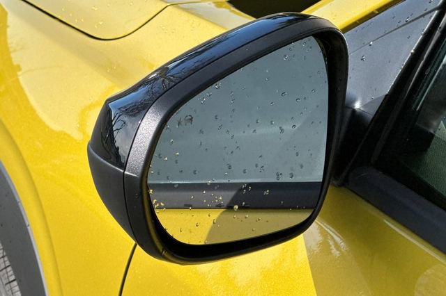 Certified 2025 Chevrolet Trax RS w/ Driver Confidence Package image 50