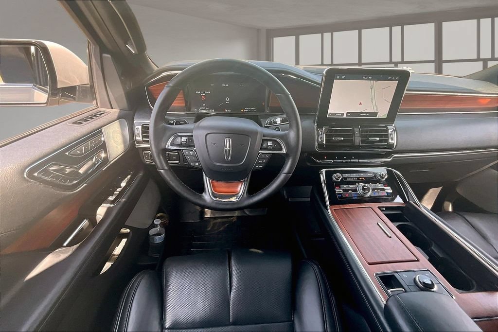 Used 2020 Lincoln Navigator Reserve w/ Equipment Group 208A Reserve RWD image 8