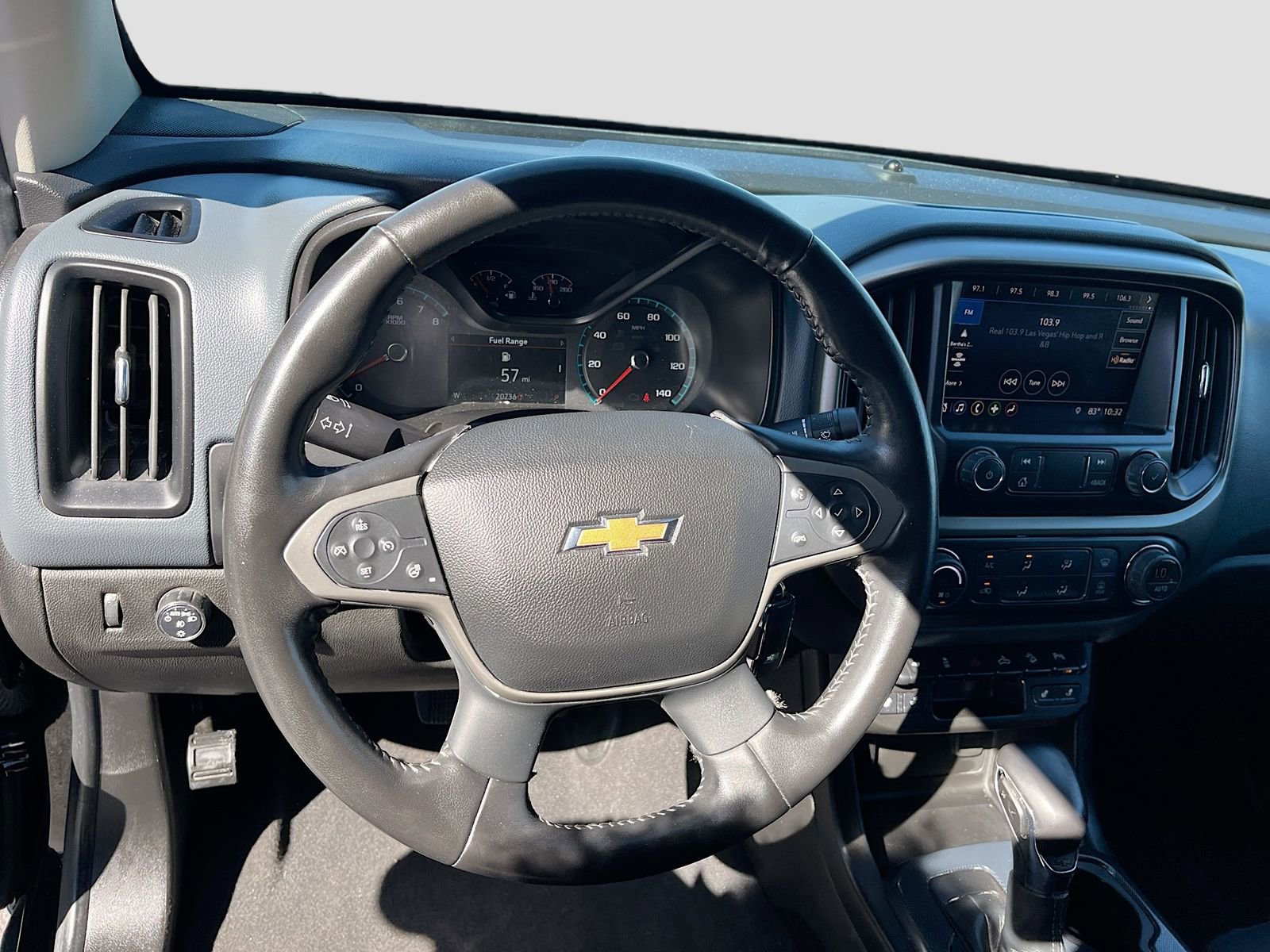 Used 2022 Chevrolet Colorado Z71 AWD/4WD image 11