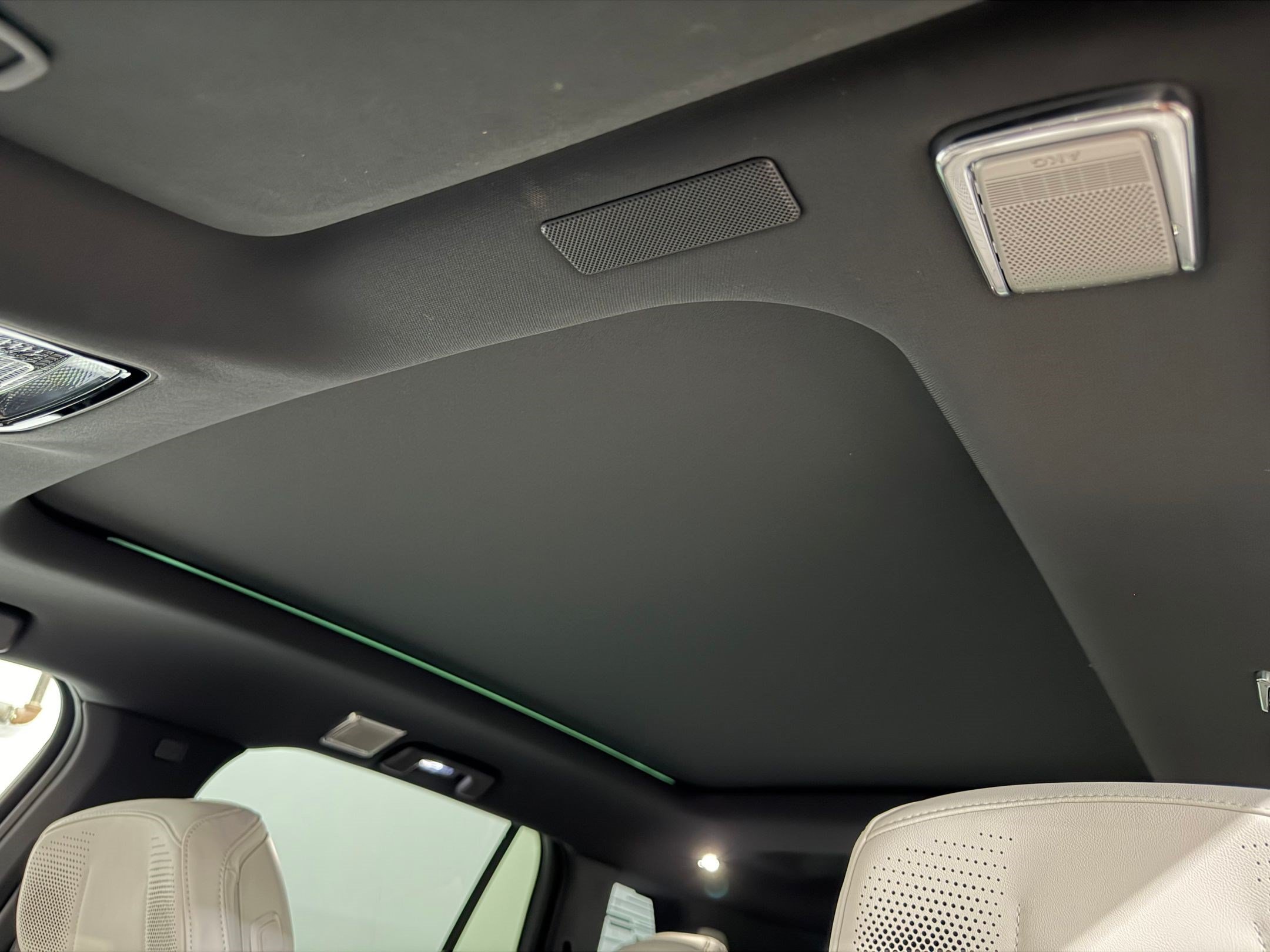 New 2026 Cadillac Vistiq Luxury AWD/4WD image 19