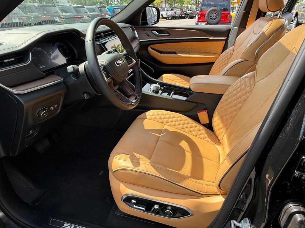 Certified 2025 Jeep Grand Cherokee L Summit AWD/4WD image 34