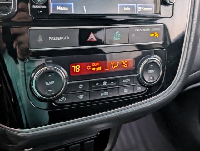 Used 2019 Mitsubishi Outlander ES image 20