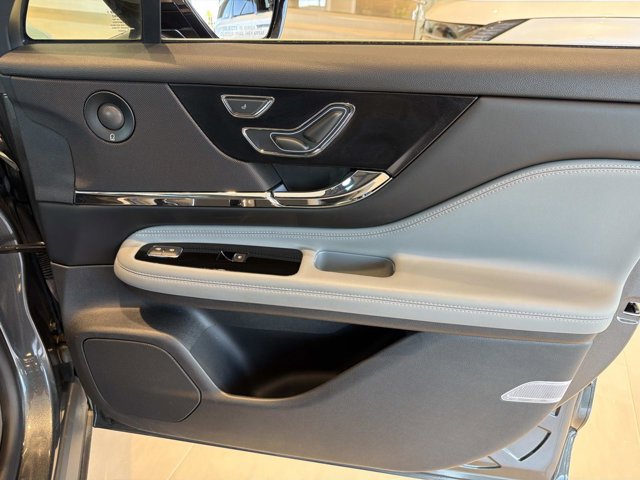 Certified 2020 Lincoln Corsair Reserve FWD image 19