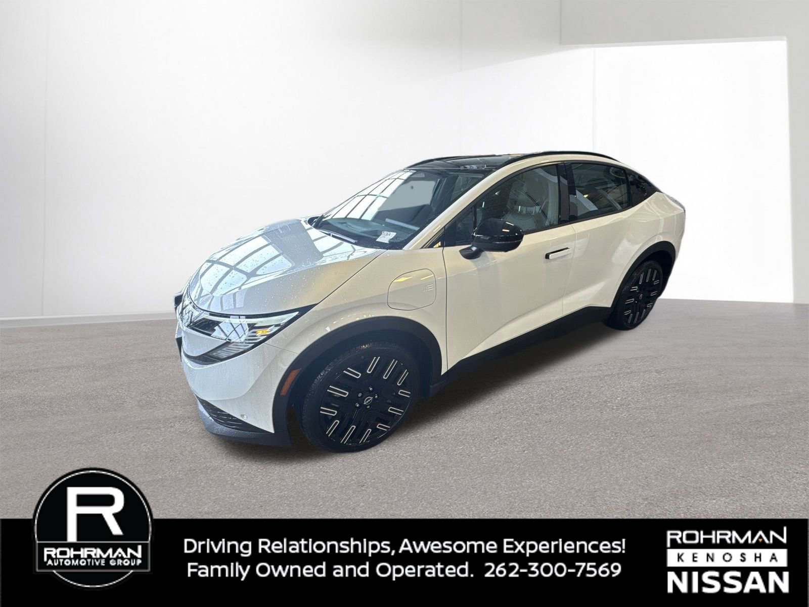 New 2026 Nissan Leaf Platinum+ w/ Cargo Package (Platinum+) image 2