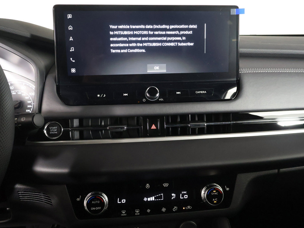 New 2026 Mitsubishi Outlander LE AWD/4WD image 42