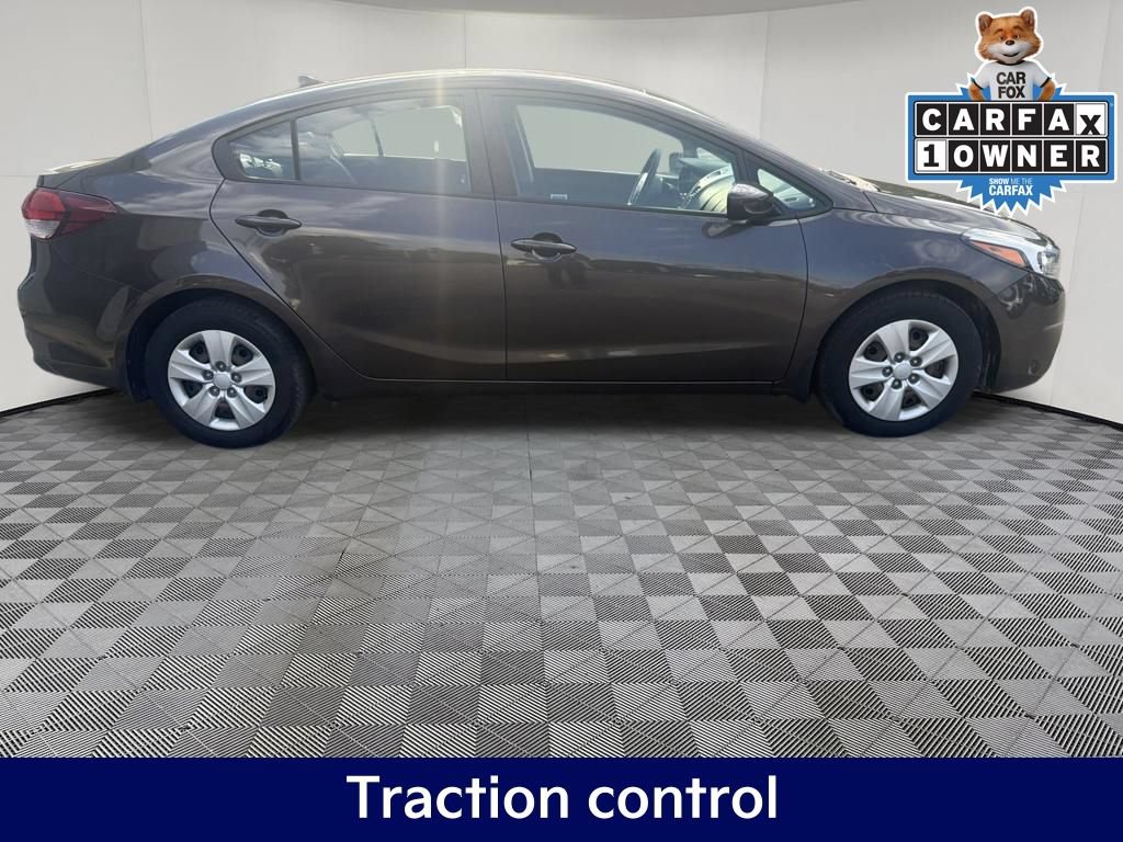 Used 2017 Kia Forte LX FWD image 8