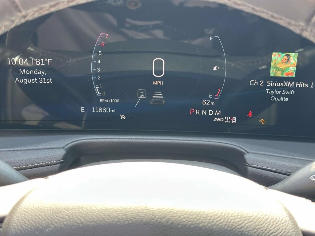 Used 2024 Cadillac XT4 Premium Luxury w/ Technology Package AWD/4WD image 8