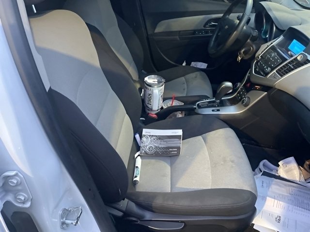 Used 2016 Chevrolet Cruze LS image 11