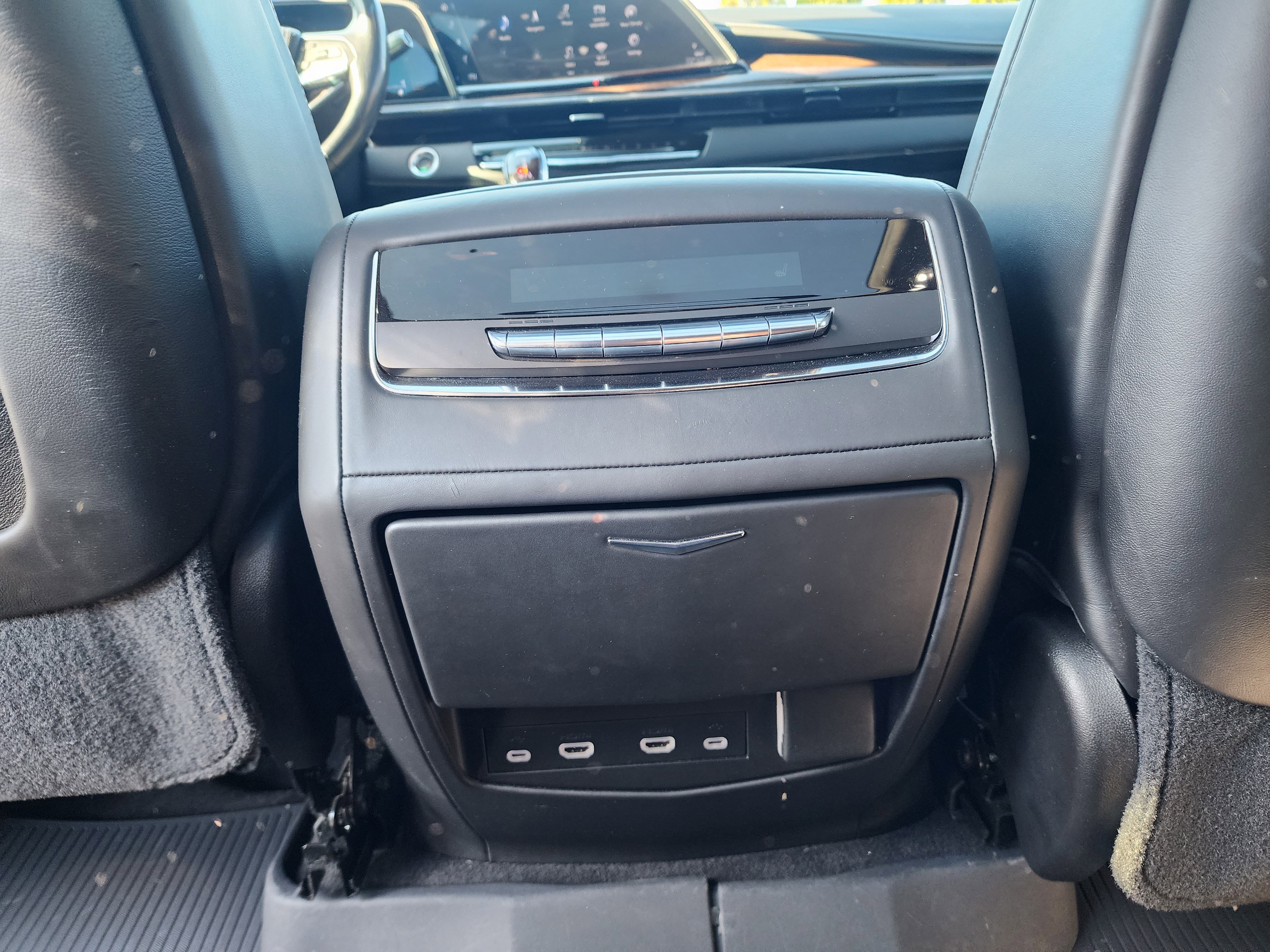 Used 2021 Cadillac Escalade Sport Platinum image 18