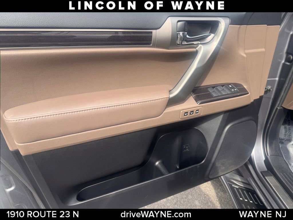 Used 2021 Lexus GX 460 Premium w/ Premium Package AWD/4WD image 12