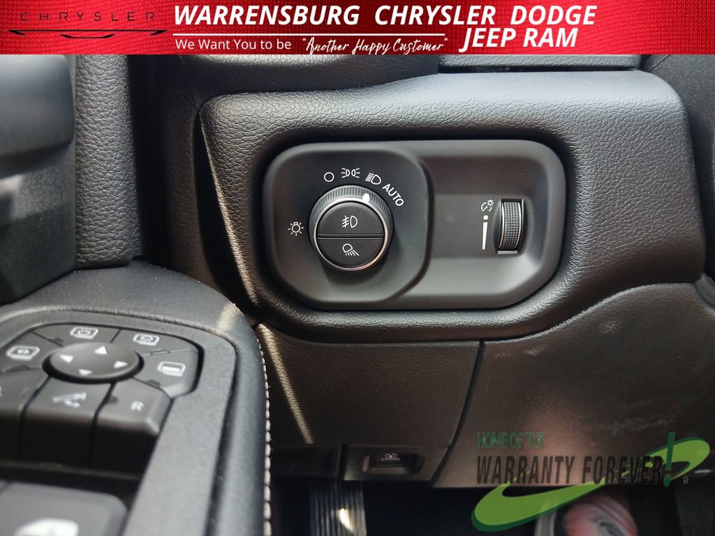 New 2026 RAM 2500 Big Horn AWD/4WD image 32