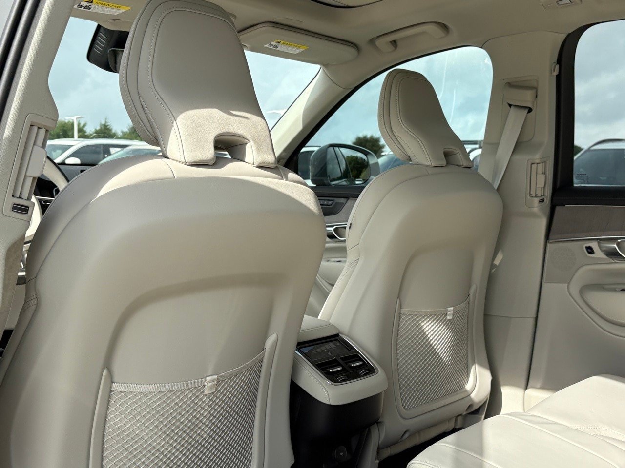 New 2026 Volvo XC90 B6 Ultra w/ Protection Package AWD/4WD image 20
