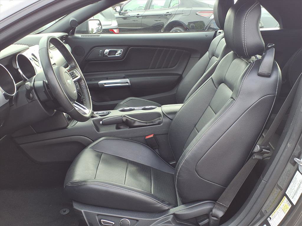 Used 2017 Ford Mustang GT Premium image 23