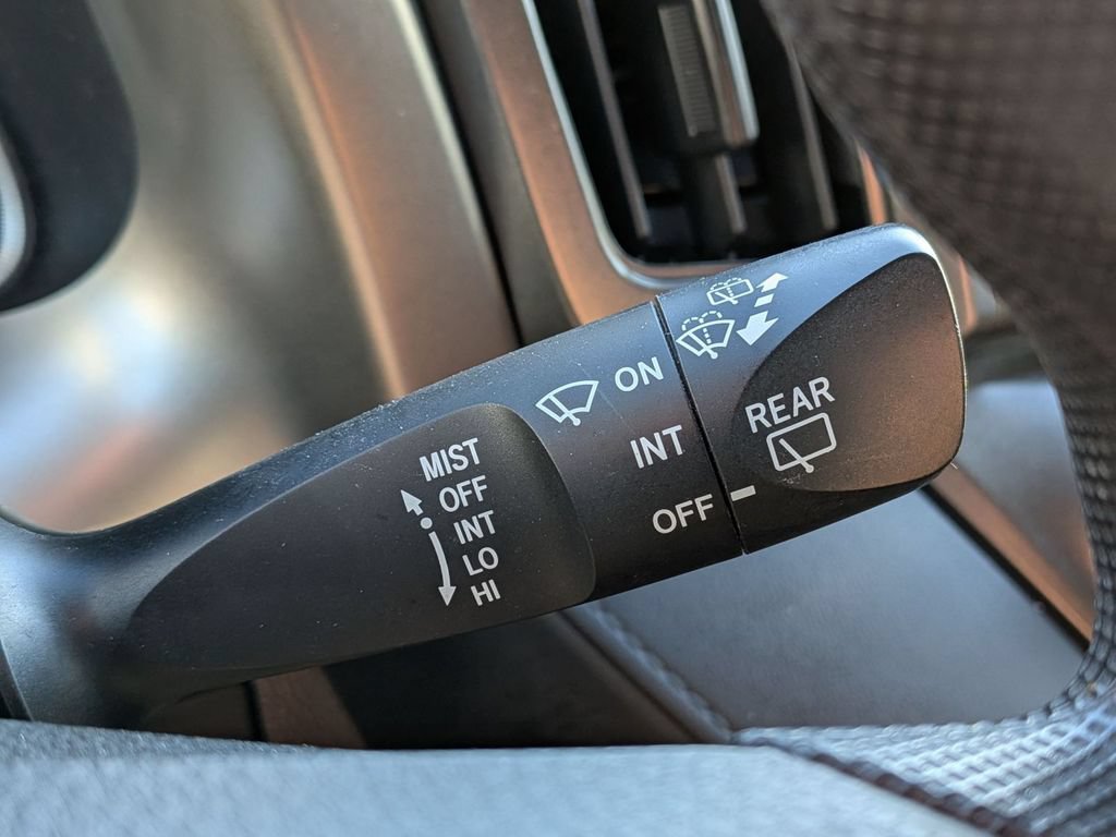 Used 2014 Toyota RAV4 LE AWD/4WD image 19