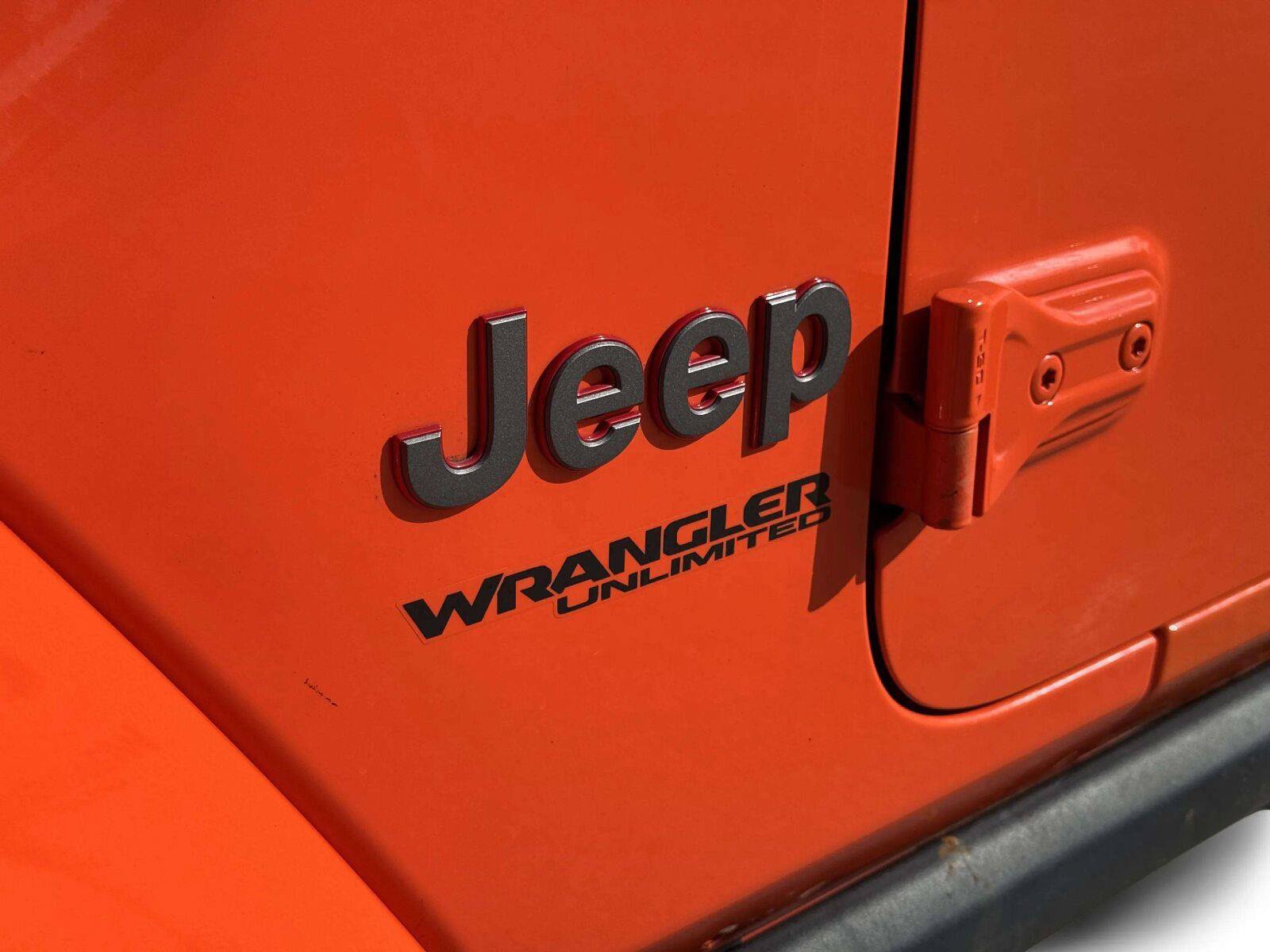 Used 2018 Jeep Wrangler Unlimited Rubicon AWD/4WD image 14