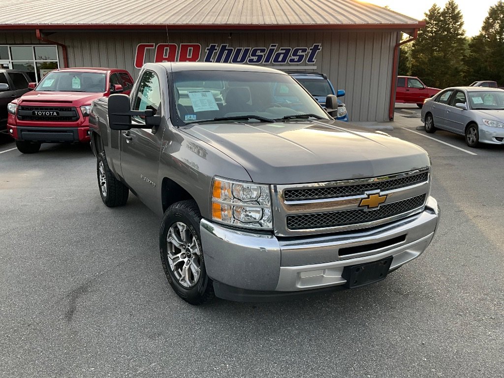 Used 2013 Chevrolet Silverado 1500 W/T w/ LS Package image 1