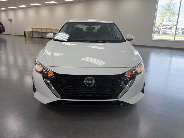 Used 2025 Nissan Sentra S image 2