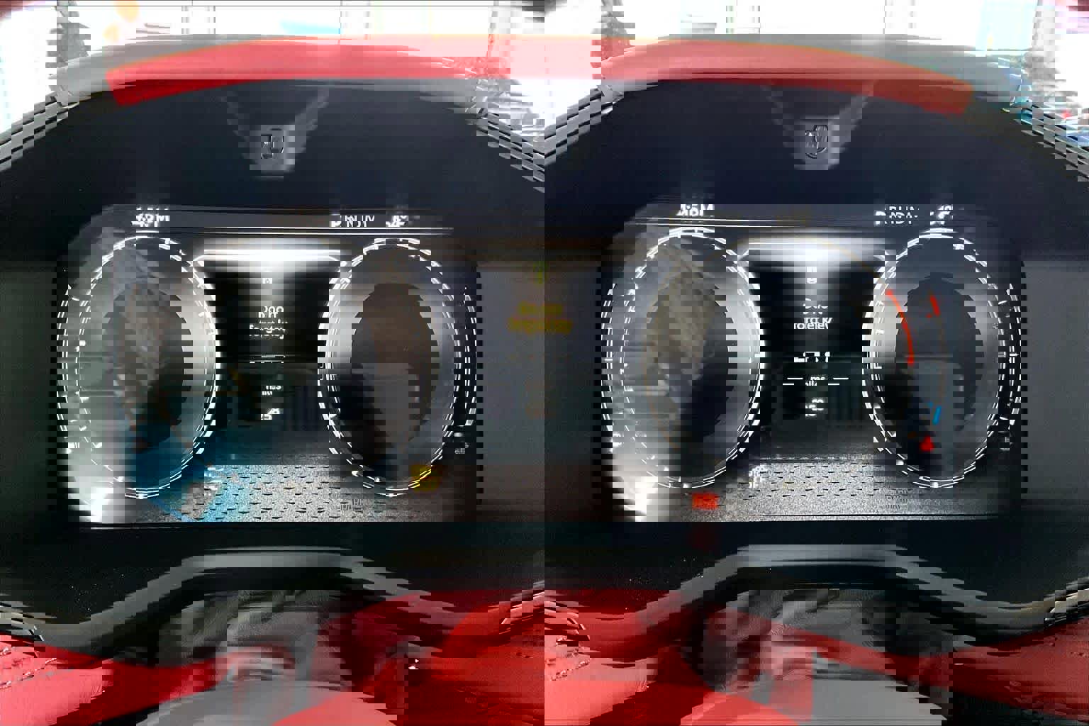 Used 2026 Aston Martin DBX 707 image 26