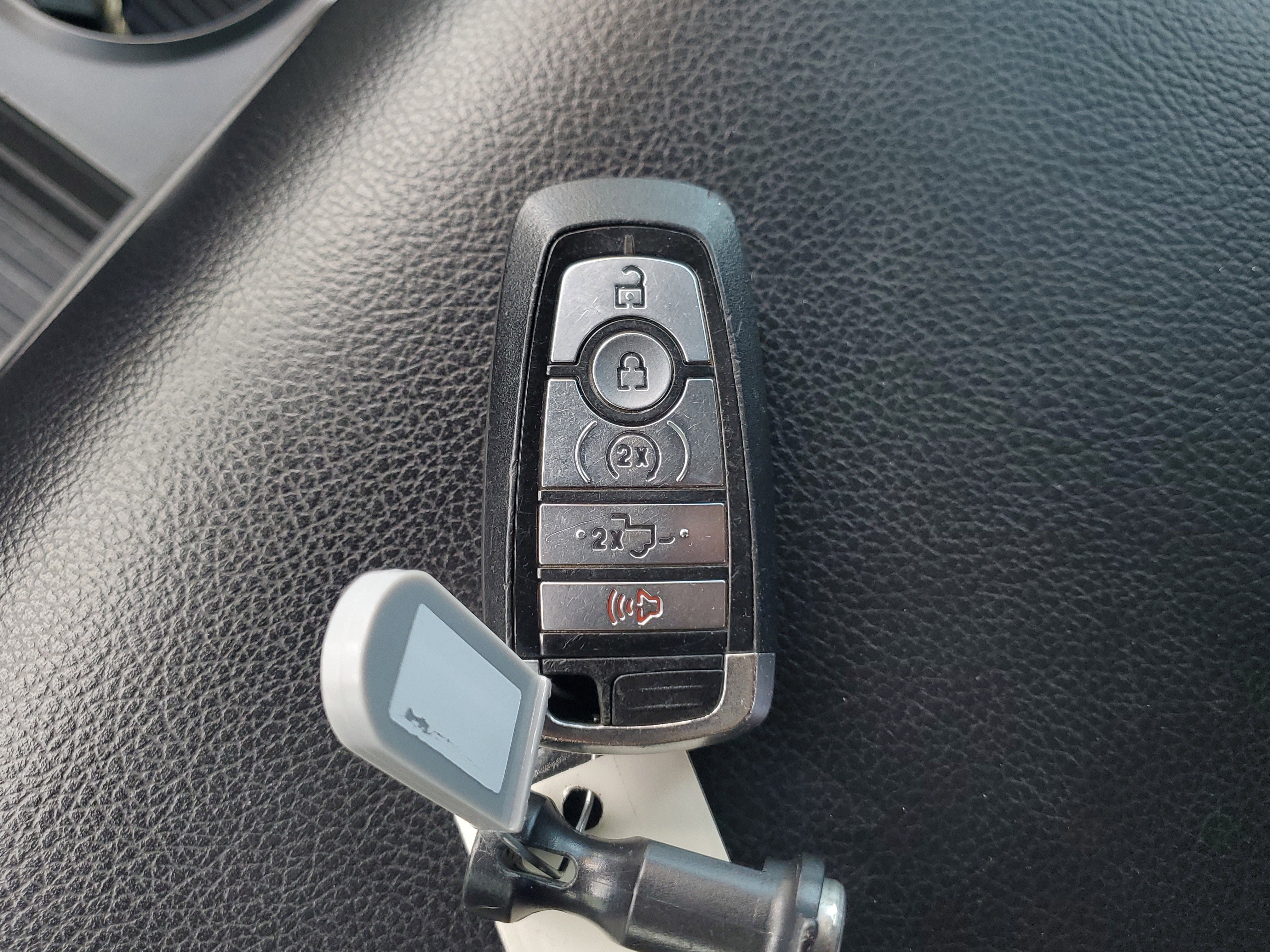 Used 2019 Ford F250 Lariat w/ Lariat Ultimate Package image 29