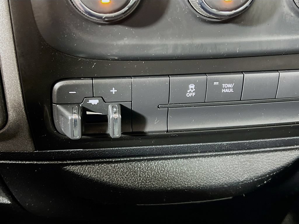 Used 2017 RAM 2500 Tradesman w/ Power & Remote Entry Group RWD image 31
