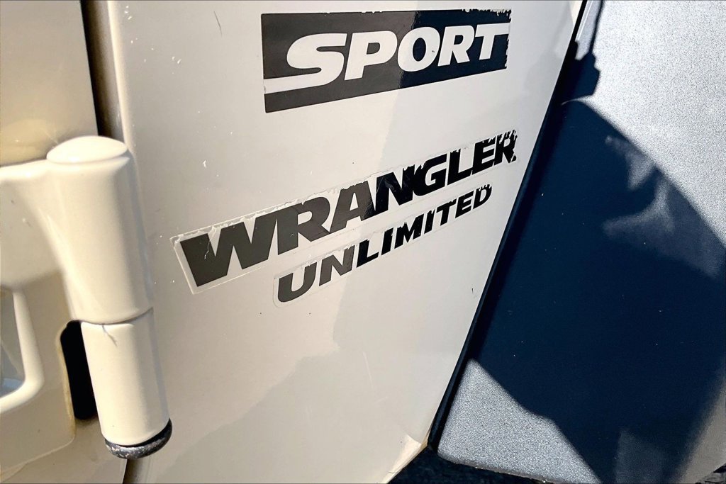 Used 2011 Jeep Wrangler Unlimited Sport AWD/4WD image 33