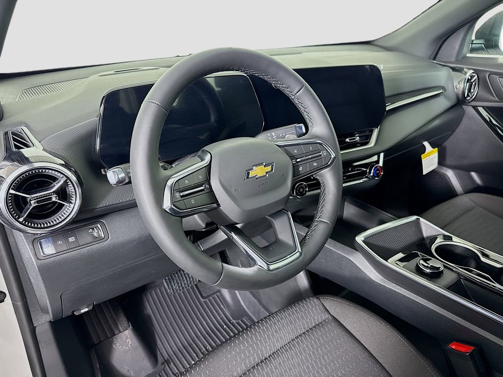 New 2026 Chevrolet Equinox LT w/ Safety and Technology Package FWD image 9