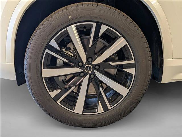 New 2026 Volvo XC90 B6 Core AWD/4WD image 10